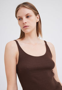 Jac+Jack T-Shirts Toba  Ribbed Cotton Tank - Dark Bronzer Red